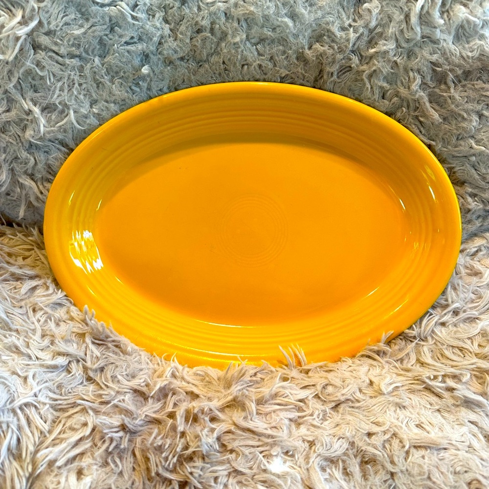 Fiestaware plater/plate in daffodil